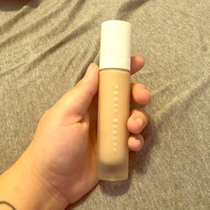 Fenty Foundation in the Shade 170